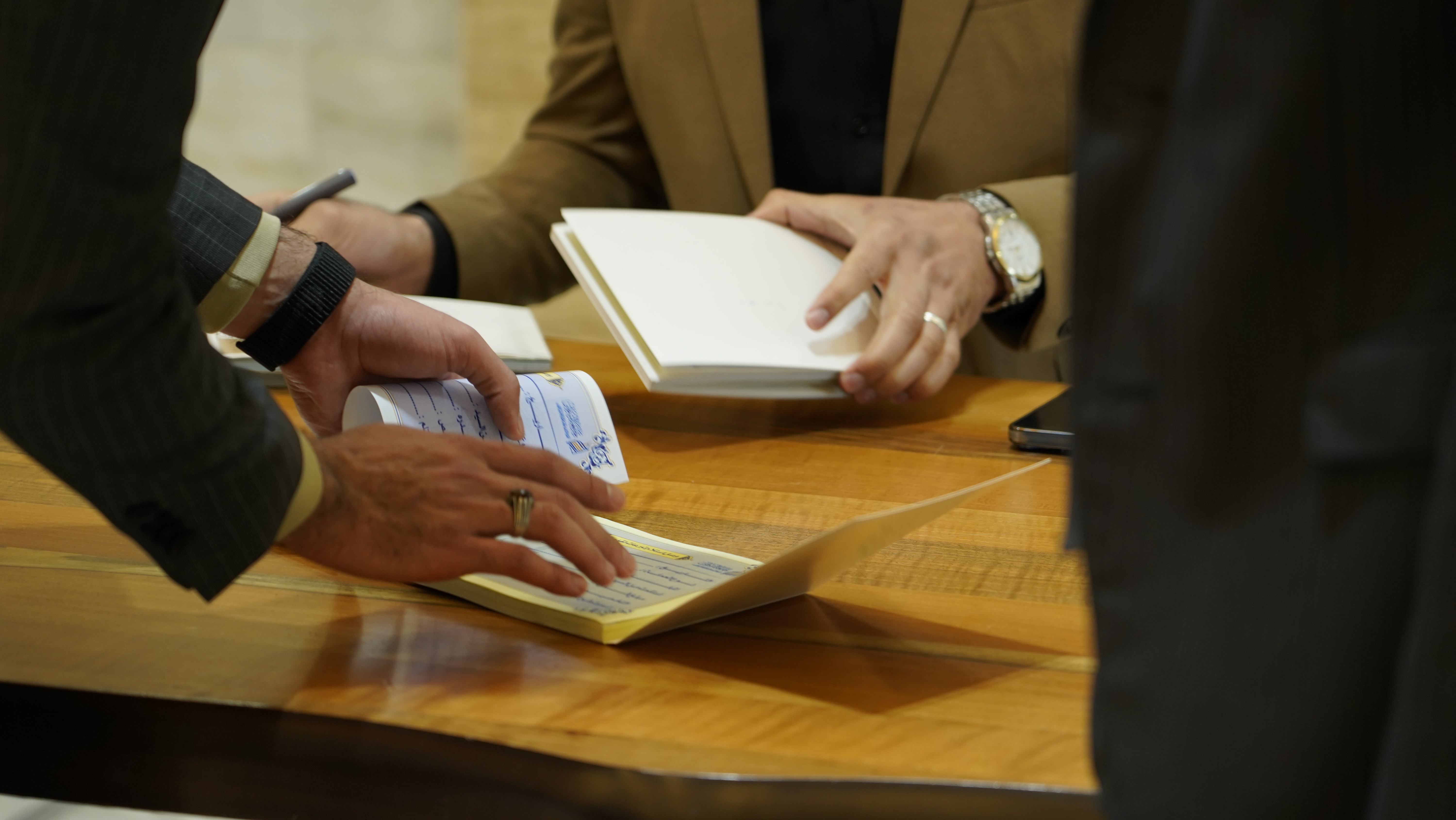 جامعة السبطين (ع) تمد جسور الرحمة: عطاءٌ لإغاثة الشعبين المتضررين  عطاءٌ لا يُقاس بحجمه بل بروحه.
